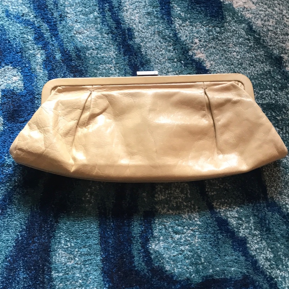 HOBO Clutch